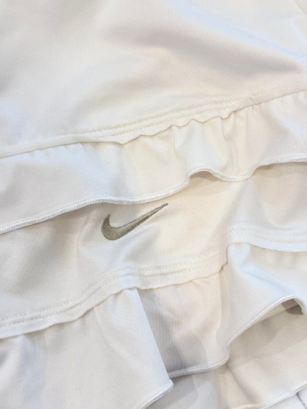 Nike Women's Size Small White Ruffle Tiered Tennis Golf Skirt Skort - Picture 4 of 8